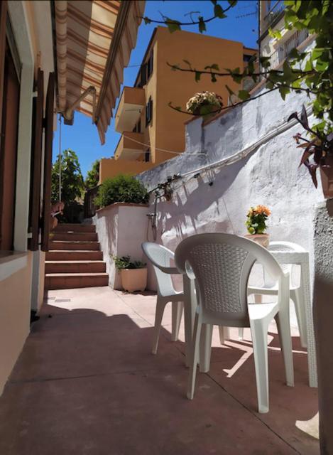 Apartmán Casa Maddalenina Con Giardino, Vicino Al Mare! La Maddalena  Exteriér fotografie